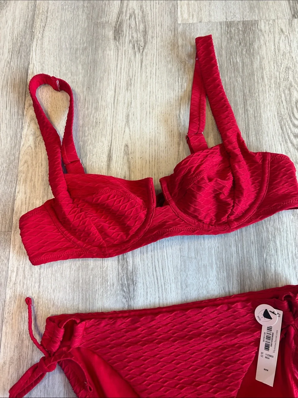 Victoria’s Secret Swim Red Textured Underwire Bikini Set 36B Top Med Bottoms NWT